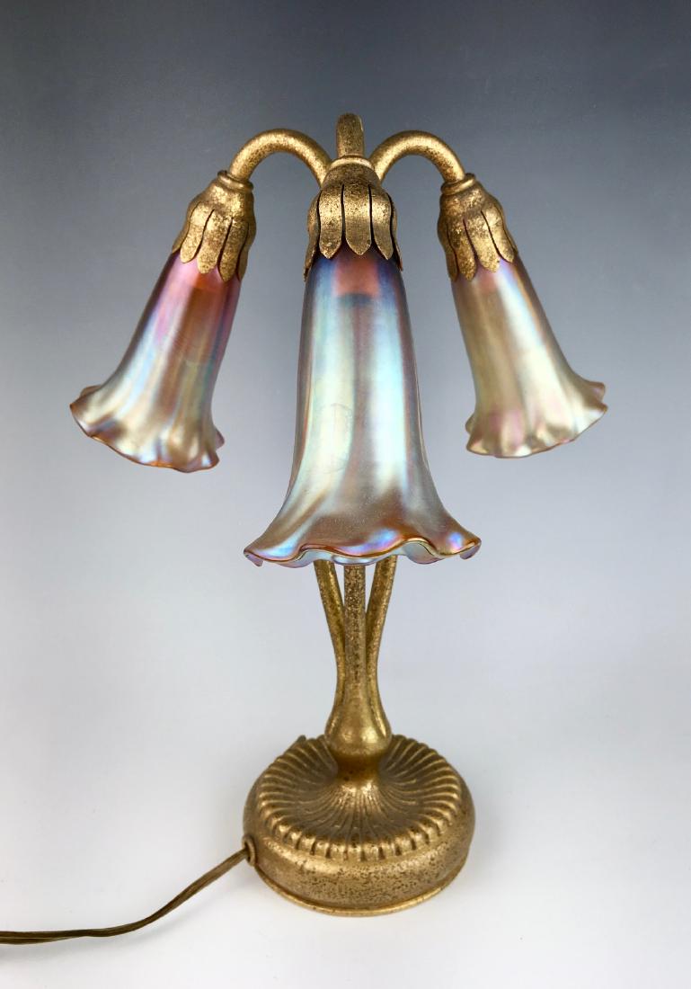 Tiffany Studios, New York 3 Light Lily Lamp (1 of 5)
