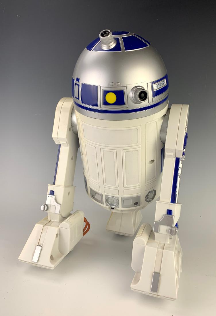 R2 D2 Star Wars Figural: 2002 Hasbro plastic, slight yellowing to white plastic possibly from sun, 16" height