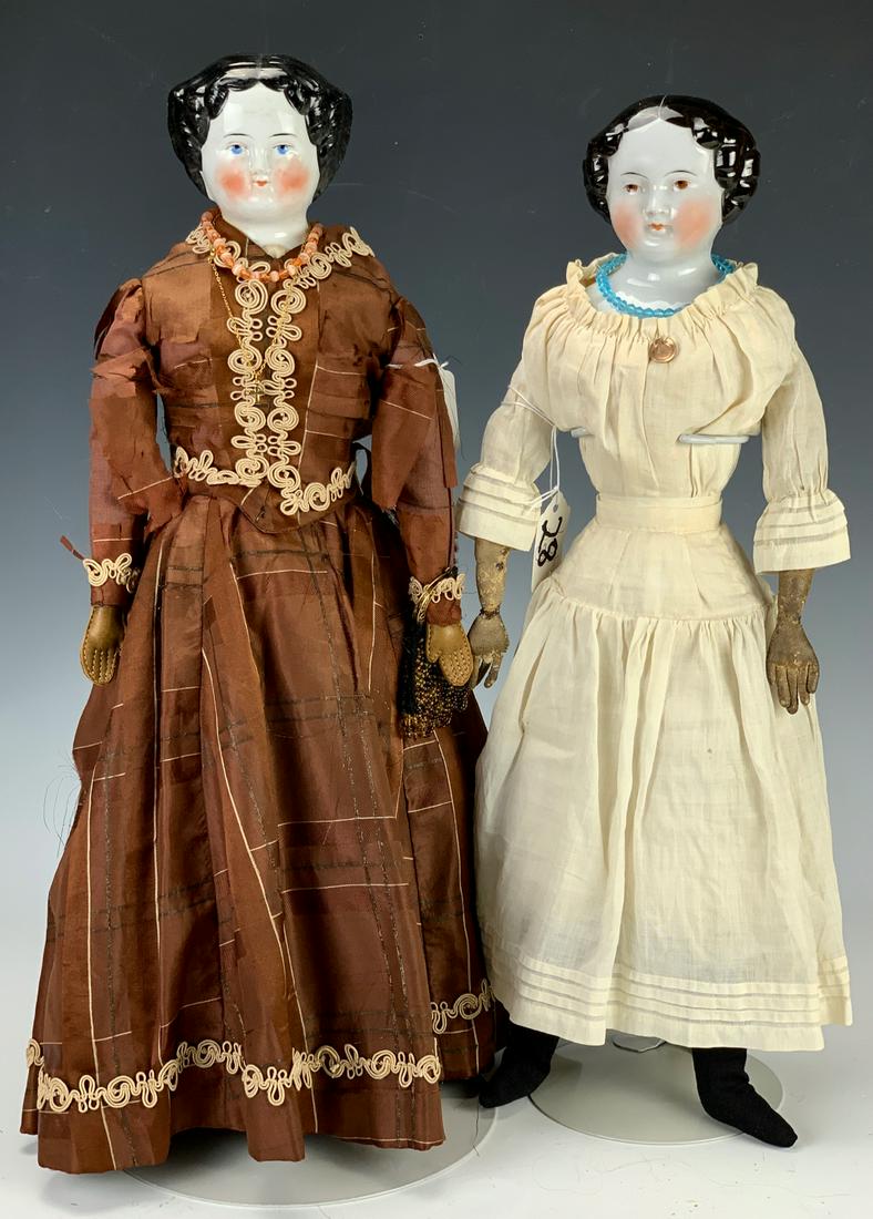 2 Damaged German China Shoulder Heads C. 1870 (1 of 8)