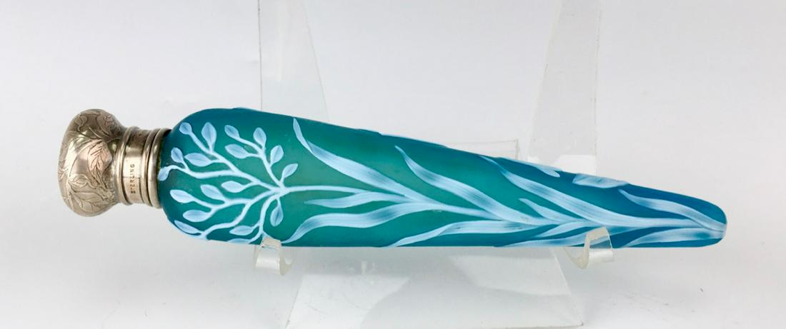 Webb English Blue Cameo Scent Perfume Bottle (1 of 4)