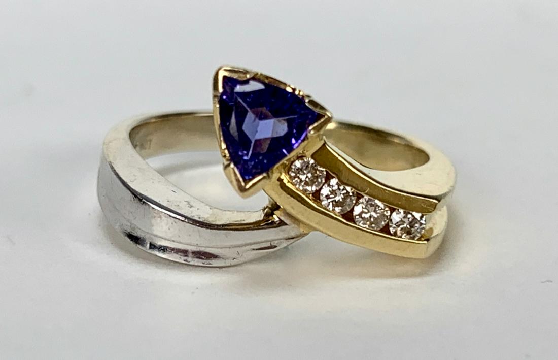 14k Yellow & White Gold Ring w/Trillion Tanzanite (1 of 4)