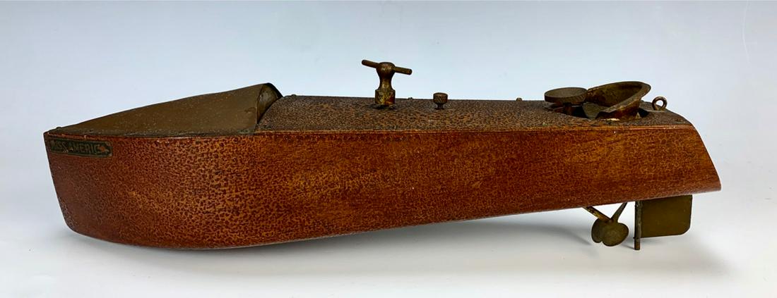 Vintage Mengel Playthings Speed Boat C.1920: "Miss America" wind up wood speed boat, good condition, working order, 15" length