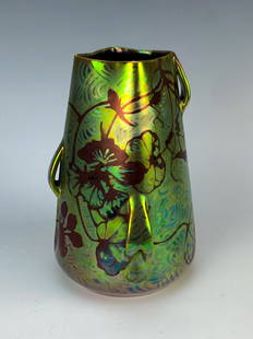 Rare Levy Dhurmer & Massier Iridescent Vase 1895: It was made with the collaborarion of Clement Massier and Lucien Levy-Dhurmer on Golfe-Juan between 1887 and 1895. The 2 men worked together on innovative shapes and luster glazes. It's marked H met