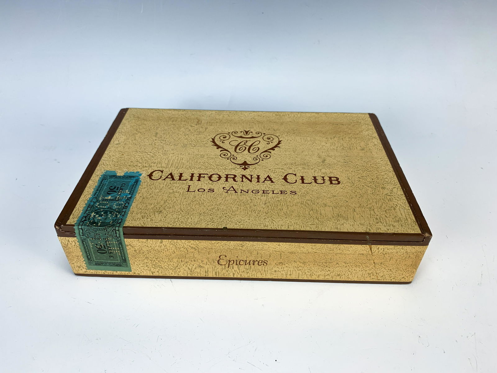 California Club Los Angeles Box of Cigars: The unopened stamp has never been broken, wick is printed, class 50 United States cigar, series 122 with Clay's pictures. 50 cigars in a box. In-house shipping available upon request.