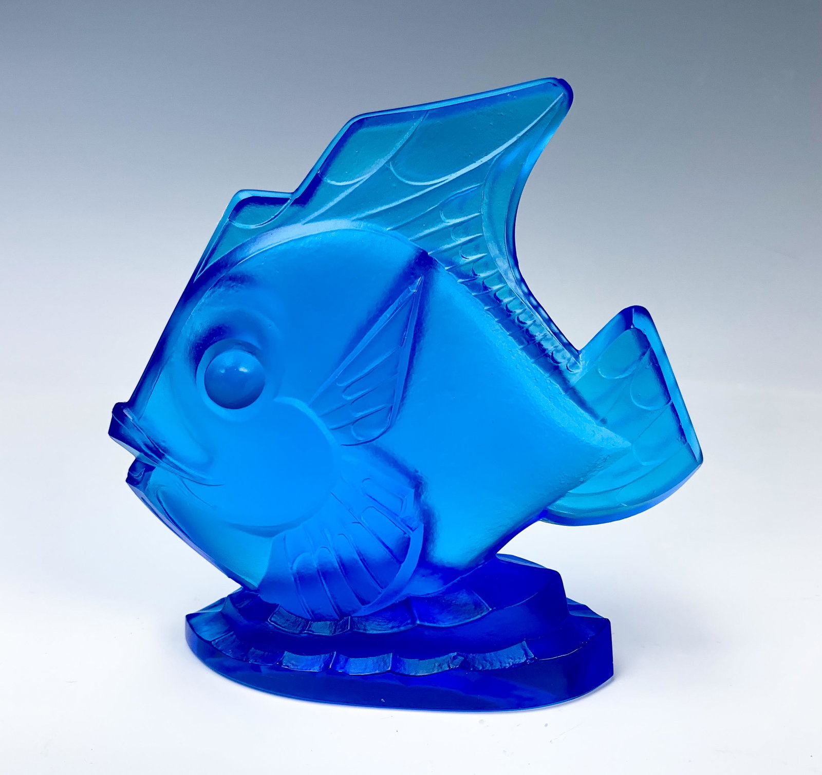 Sabino Blue Moulded Glass Fish Paperweight: Signed "Sabino France" a blue moulded fish paperweight, 4.5" tall, very good condition