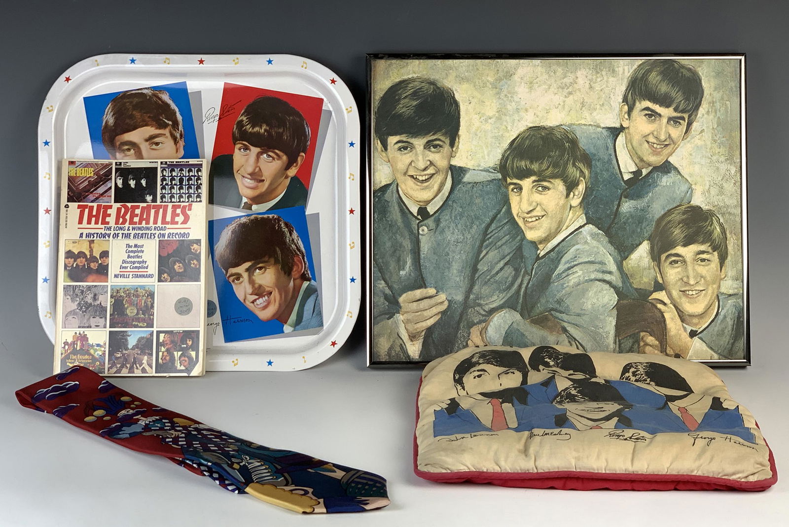 Group of 5 Beatles Vintage Memorabilia (1 of 3)