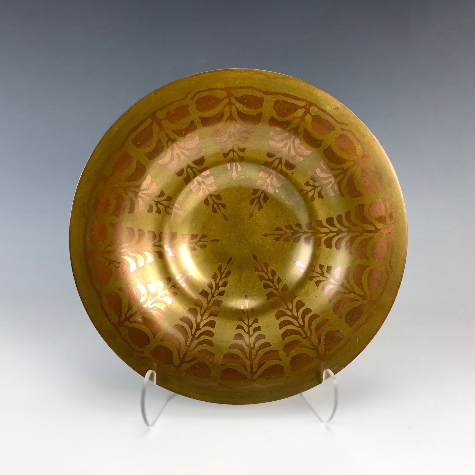 Sgd Tiffany & Co. Mixed Metal Bowl: Marked Tiffany & Co. Mixed metal inlaid copper bowl. Nice patina. Size: 9.5" diameter. Condition: very good.