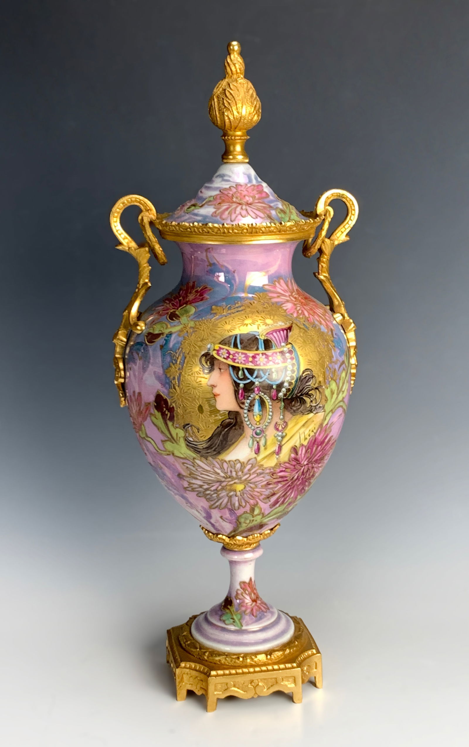 Sevres Art Nouveau Portrait Urn (1 of 4)