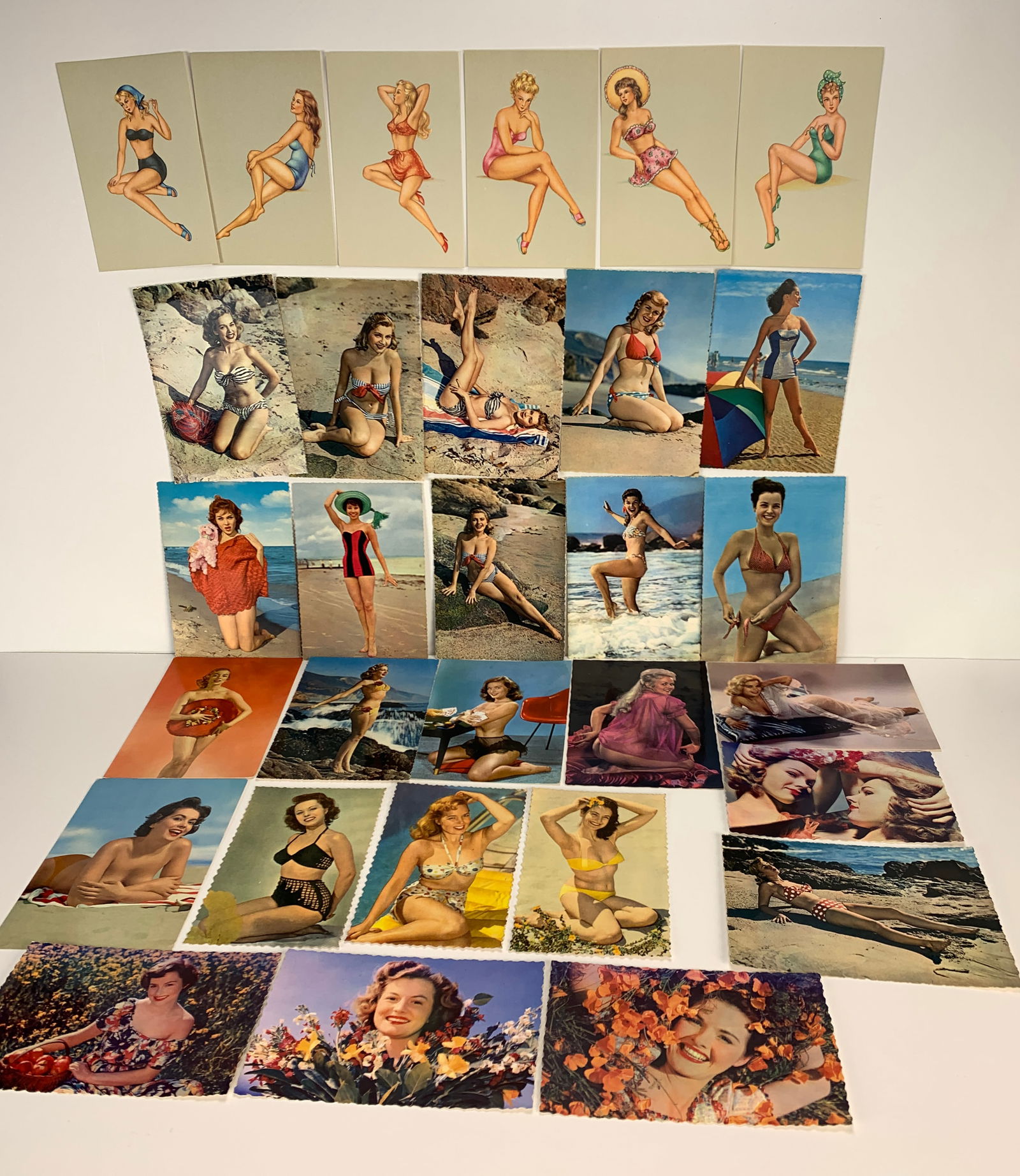 30 Pin-Up Photo Postcards circa 1950's,1960's (1 of 4)