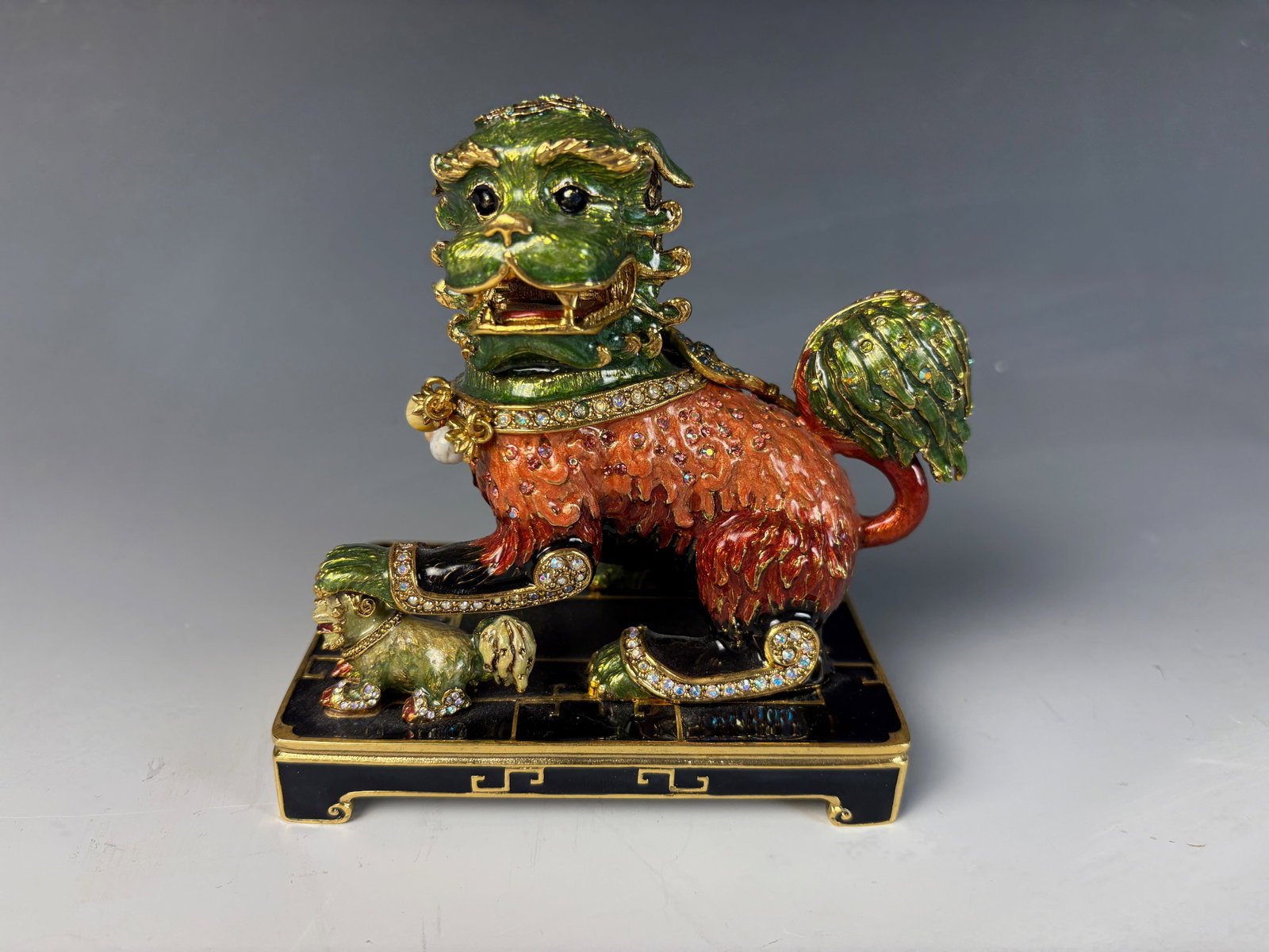 Jay Strongwater Enamel Metal Bejeweled Foo Dog: A Jay Strongwater limited edition 226/300 foo dog with elaborate bejeweled and enamel and metal decoration. Strongwater attended the prestigious Rhode Island School of Design and his home decor is hig