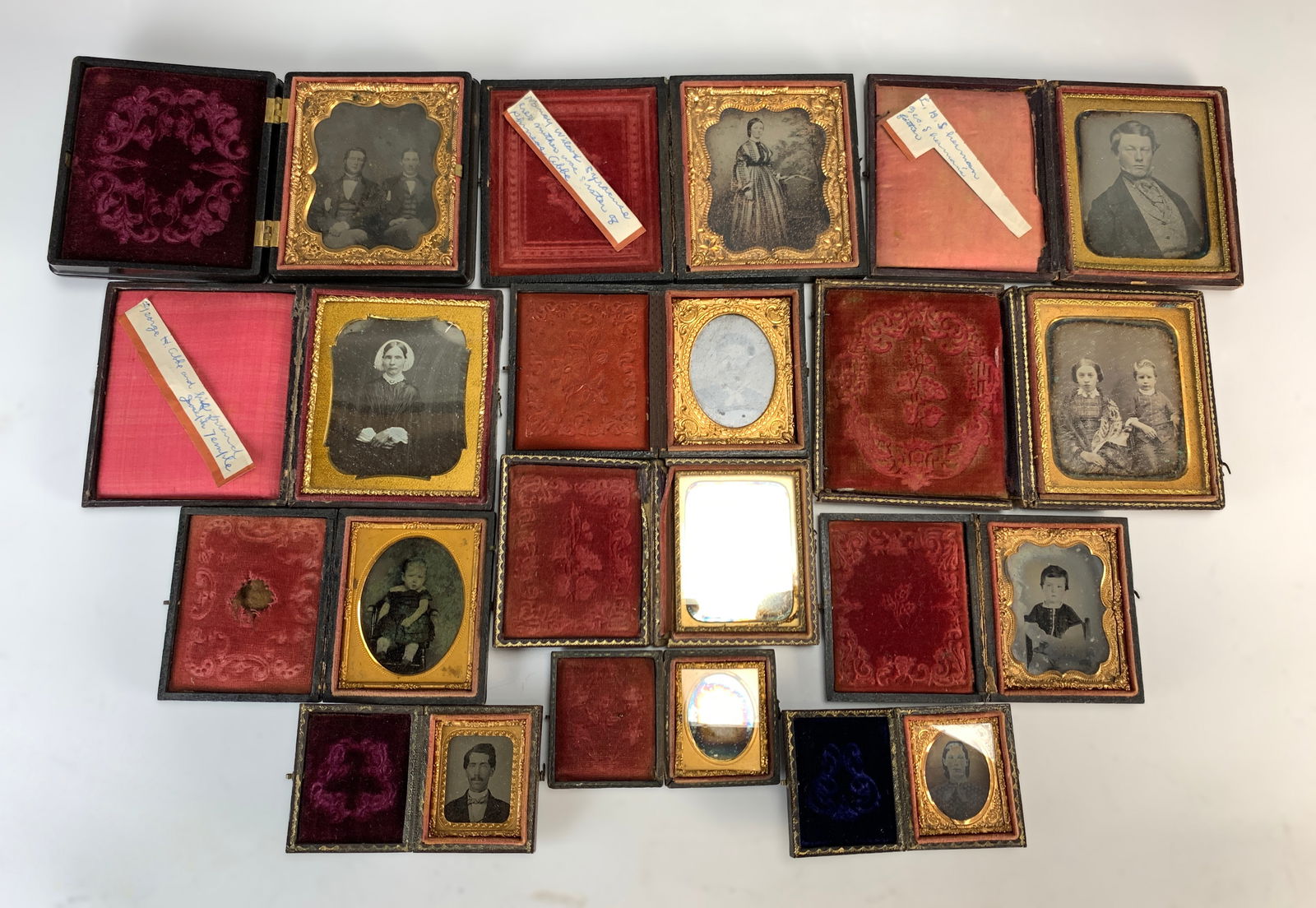 Lot Of 12 Daguerreotype Assorted sizes (1 of 7)