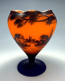 Signed Richard Scenic Cameo Art Glass Vase