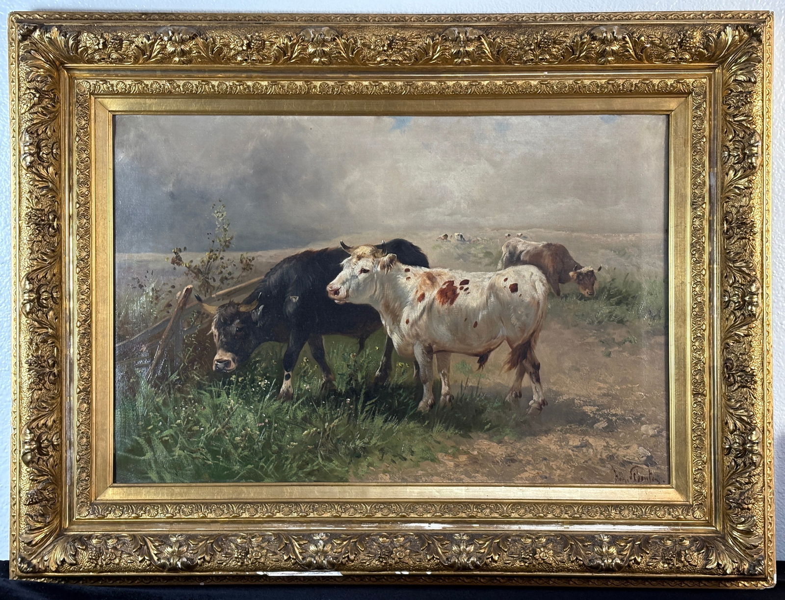 Henry Schouten Painting "Cows in the Meadow": Henry Schouten (Belgium 1857-1927) Large oil on canvas depicting cows grazing on the grasses, signed lower right Henry Schouten. Mounted in its original ornate gilt frame. Very good condition, small h