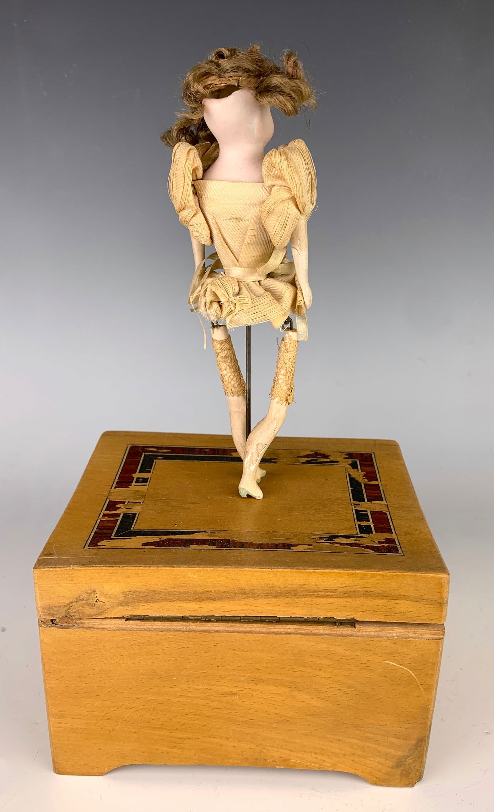 Giselle Dancing Doll on Musical Base - 3