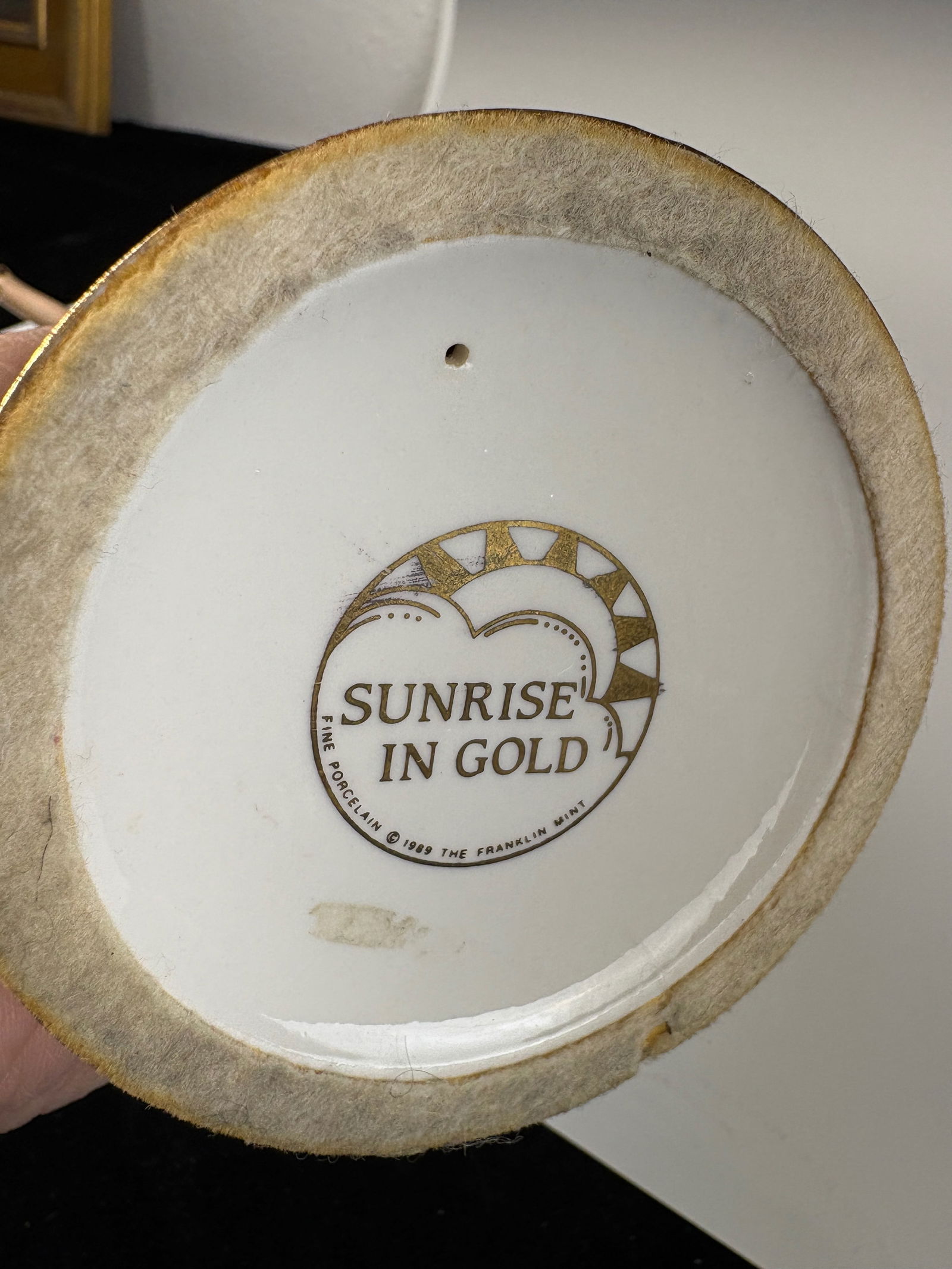 Franklin Mint Sunrise in Gold Porcelain Figurine - 3