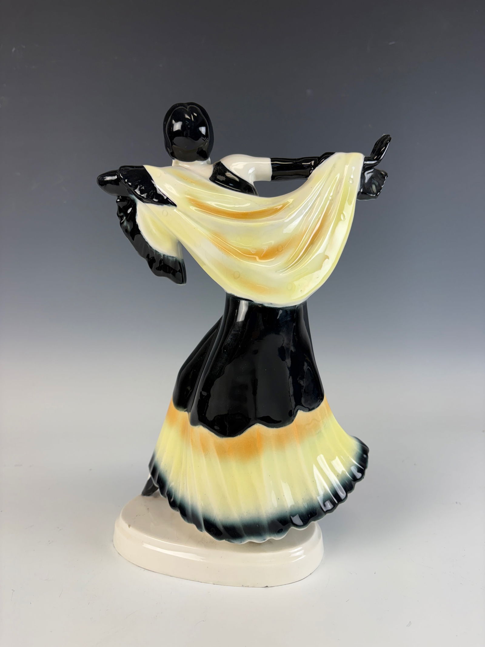 Art Deco Lady Dancer Figurine - 2