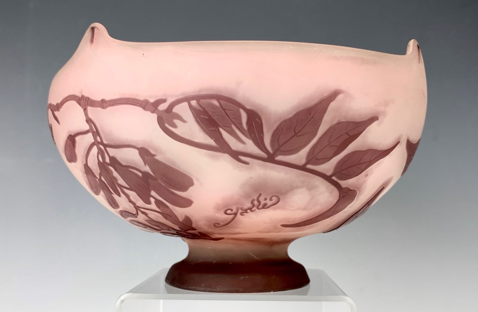 Galle "Glycines" Cameo Glass Bowl C.1900: Nice quality signed Galle bowl in colors of light and dark purple, has original gilt foil label from retail store in Paris, very good condition, 4.5" x 7.5"