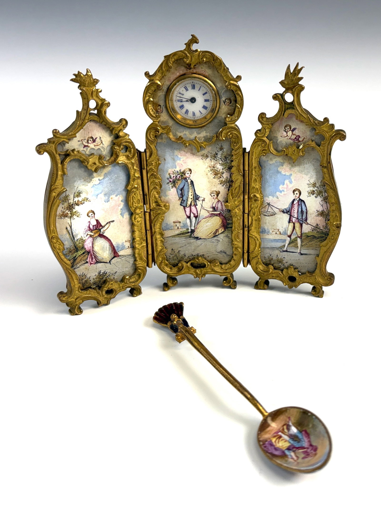Enamel Vienna Bronze Screen Clock & Spoon (1 of 2)