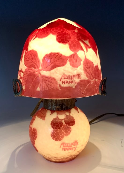 Delatte Nancy Art Deco Cameo Lamp: Andre Delatte (1887-1953) Fabulous original Art Deco cameo glass lamp signed top and bottom "A. Delatte Nancy." with a spherical body and hemispherical shade decorated with red berries on opaque backg