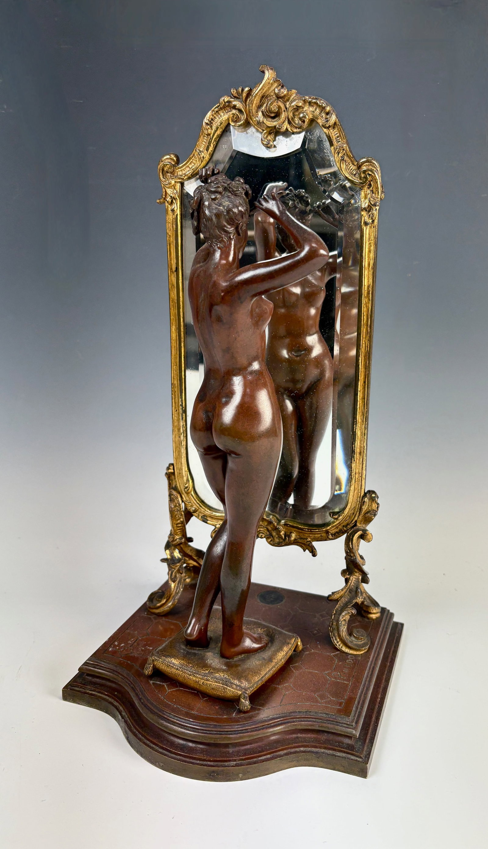 Emile Pinedo Bronze Nude Figure & Mirror: Emile Pinedo (1840-1916), Circa 1880, beautiful bronze nude maiden looking into a mirror, signed "Pinedo" with foundry mark "Bronze Garanti au Titre Paris", very good condition, 13.75" x 6.75" x 6.5"