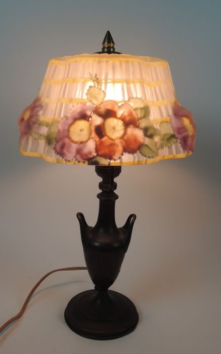 Pairpoint "Stratford" Puffy Boudoir Lamp (1 of 7)