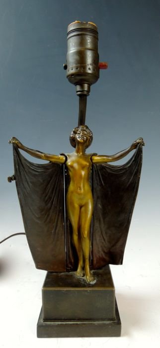 Kauba Naughty Mechanical Bronze "Open Sesame" Lamp: Circa 1900, "Open Sesame" a finely cast gilt and patinated bronze by Carl Kauba (Austria 1865-1922) automaton, circa 1900, by a naughty nude covering herself with a cape which opens to reveal her nudi
