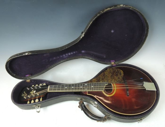 Period Gibson A4 Mandolin & Case