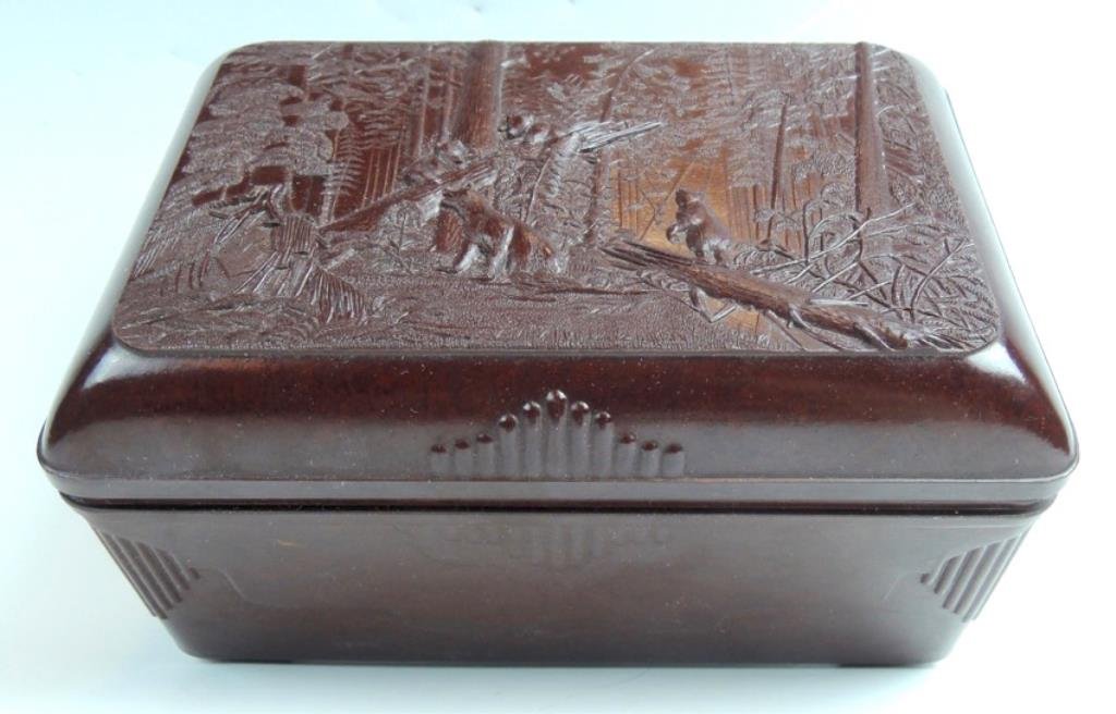 Russian Scenic Bakelite Box (1 of 5)