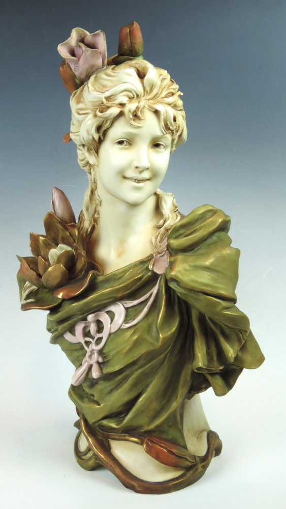 Royal Dux Bust of a Beauty Sculpture (1 of 6)