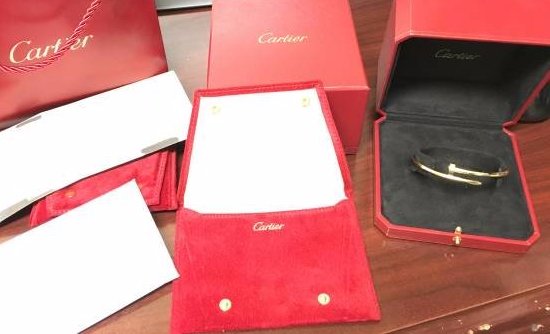 CARTIER 18K Gold "Juste Un Clou" Nail Bracelet w. Box/D (1 of 4)