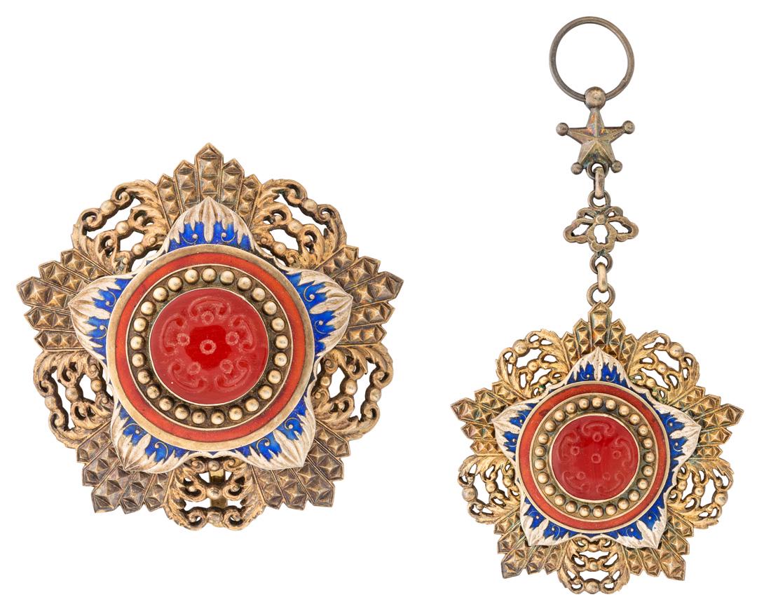 A 1ST CLASS SET OF THE CHINESE ORDER OF THE BRILLIANT (1 of 5)