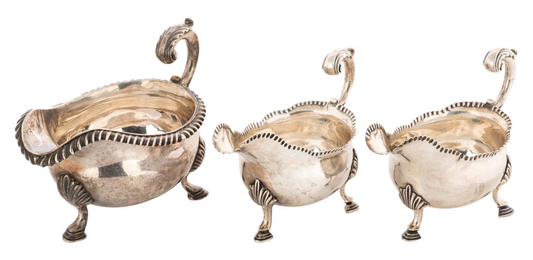 A GEORGE III AND GEORGE IV STERLING SILVER SET OF THREE (1 of 2)