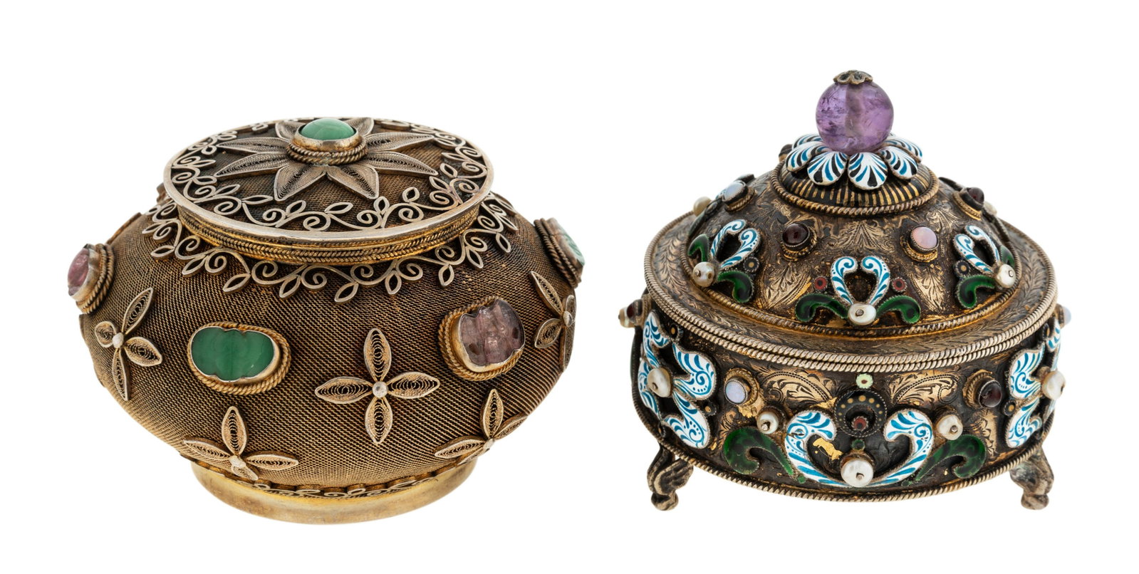 SET OF TWO DECORATIVE GILT-SILVER CHINESE BOXES two: SET OF TWO DECORATIVE GILT-SILVER CHINESE BOXES two similar gilt silver boxes with floral designs and decorative jewels, silver; height: 5.72 cm ( 2 1/4 in.)