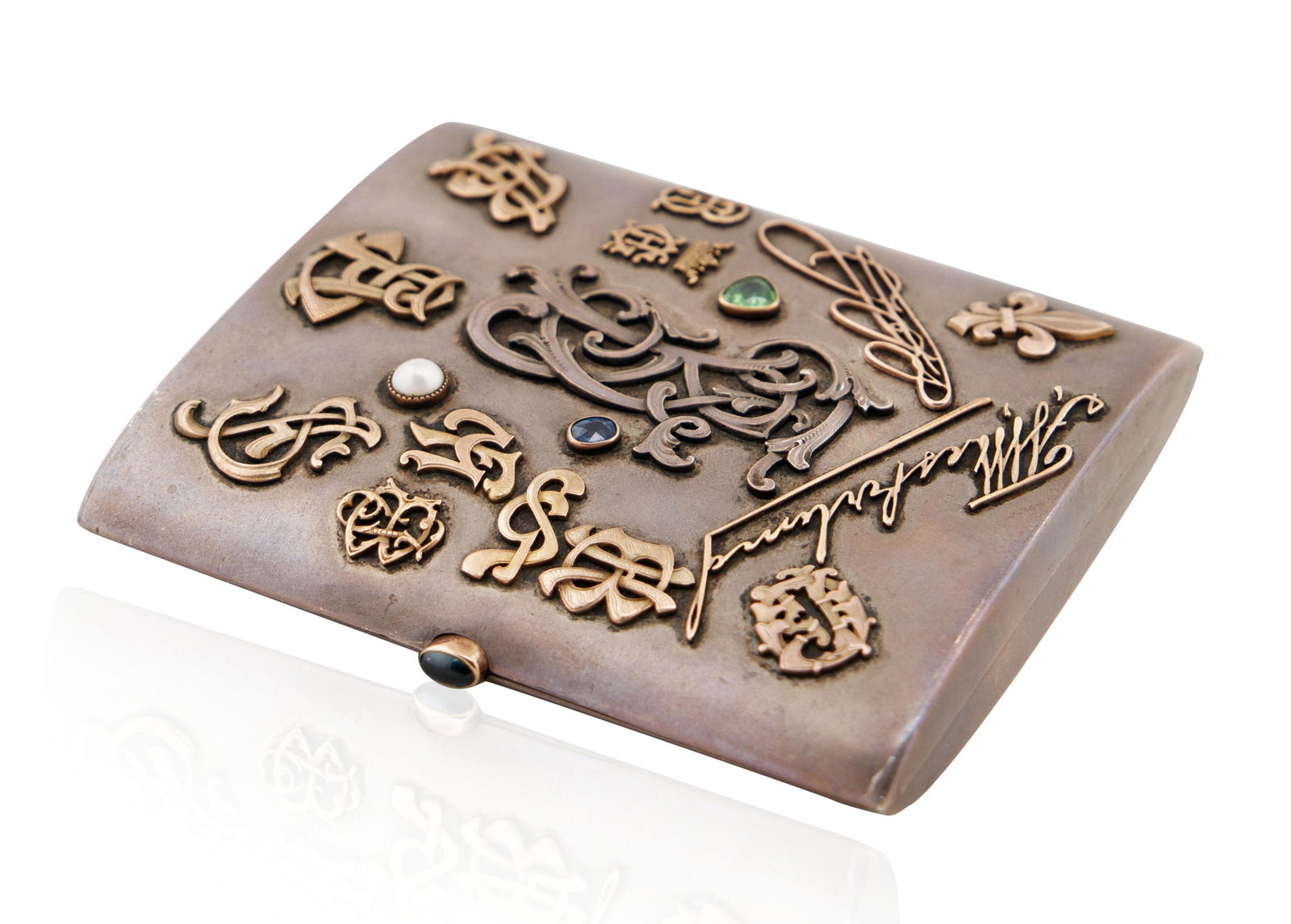 A 1896-1908 RUSSIAN GILT SILVER AND GEM CIGARETTE CASE (1 of 5)