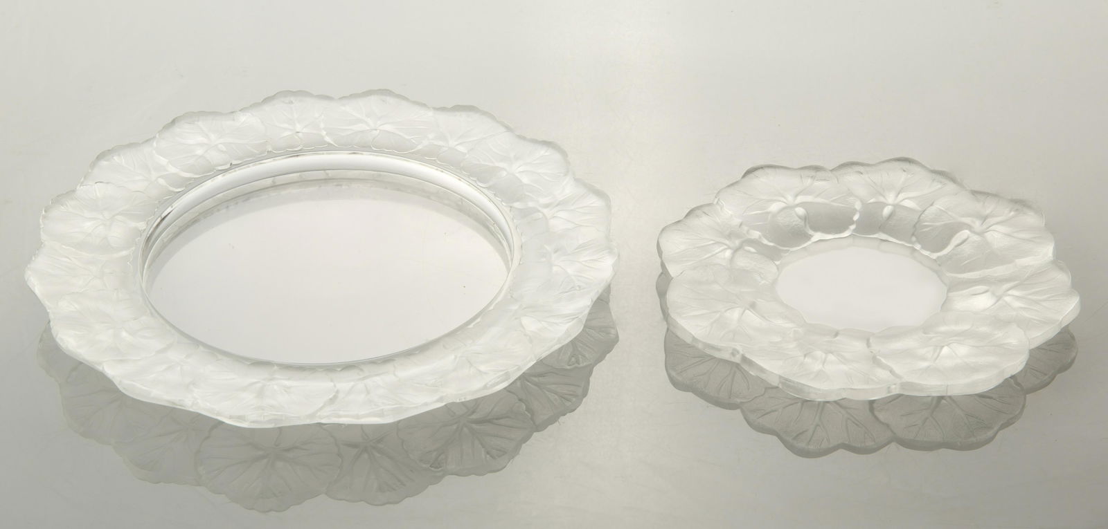 PAIR OF LALIQUE HONFLEUR NESTED DISHES (1 of 3)