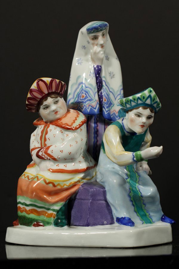 RUSSIAN SOVIET ANTIQUE PORCELAIN KUMUSHKI: A SOVIET PORCELAIN GROUPING OF KUMUSHKI FIGURINES, KUZNETSOV, 1921, "Kumushki" [The Gossips], 1921, designed by V.V. Kuznetsov, painted glazed porcelain, maker: I. Kuznetsov, height: 16 cm. (6 1/4 in.