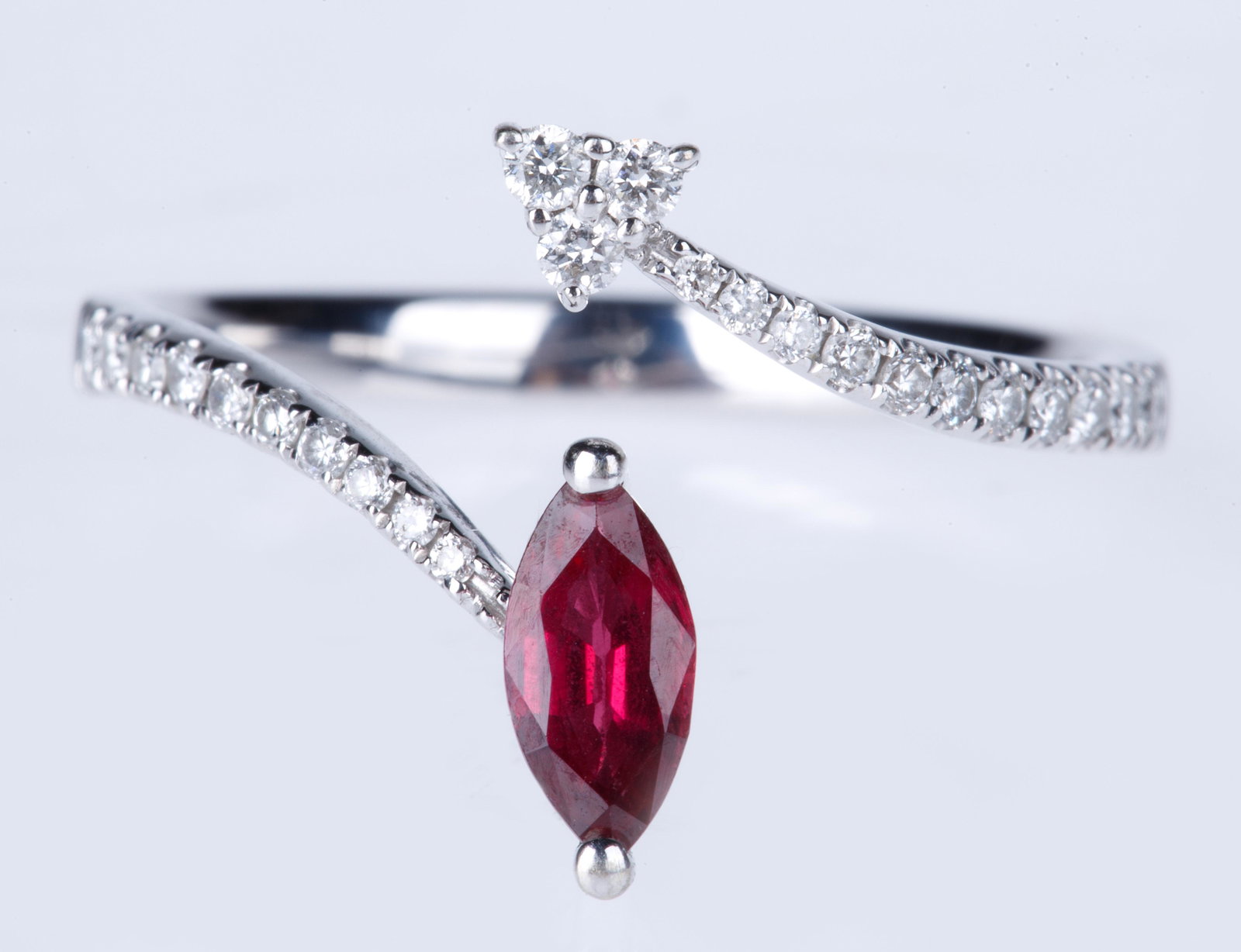 RUBY WHITE GOLD ARROW RING (1 of 4)