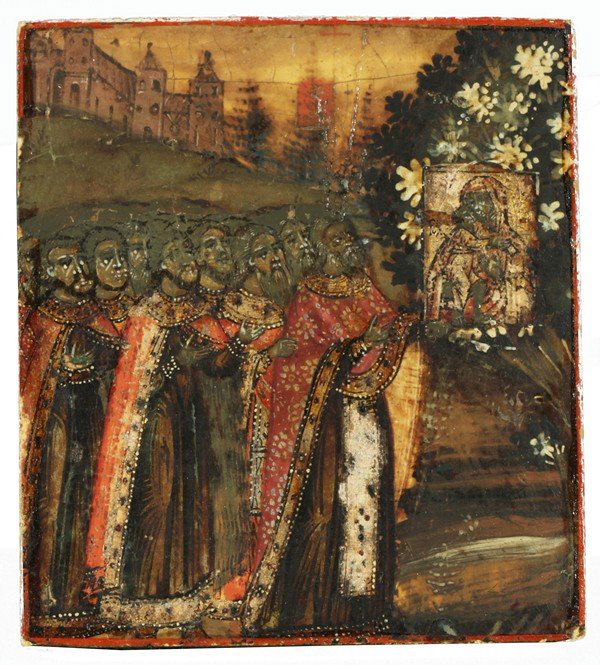 MINIATURE RUSSIAN ICON WITH A PROCESSION: A MINIATURE ICON WITH A PROCESSION SCENE, egg tempera, gesso, and gold leaf on panel. 8 x 7 cm. (3 1/8 x 2 ¾ in.) Torgsin sale label on verso. PROVENANCE: Acquired in Moscow in the 1930's by Dr. Adol