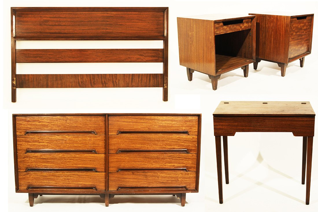 MILO BAUGHMAN, CIRCA 1960, “Drexel Perspective”, a: MILO BAUGHMAN, CIRCA 1960, “Drexel Perspective”, a primavera and rosewood bedroom set designed by Baughman consisting of: a) an eight pull drawer double dresser, 48.5 x 160 x 83 cm. (19 x 63 x 32 