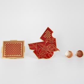 WENDY RAMSHAW (BRITISH 1939-2018) GILT AND ENAMEL BRITISH MUSEUM SUTTON HOO CUFFLINKS AND TWO PINS