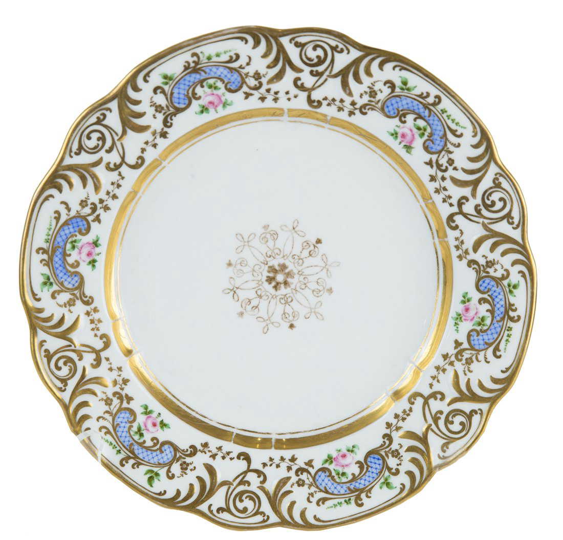 A RUSSIAN IMPERIAL ROCOCO-STYLE PORCELAIN PLATE,
