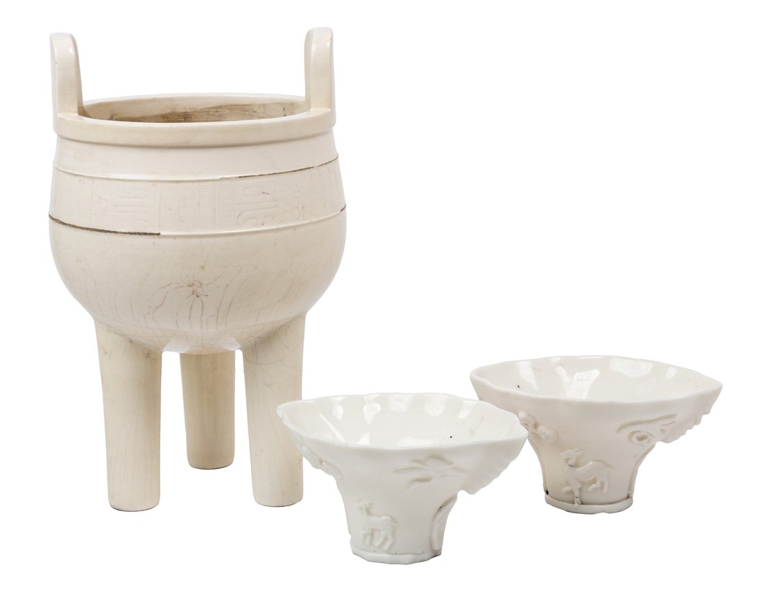 A GROUP OF THREE CHINESE WHITE GLAZED PORCELAIN (1 of 7)