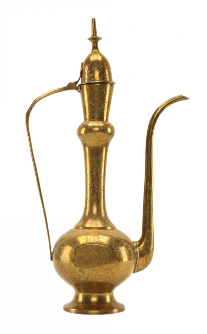 Vintage Brass Dallah, Arabic Indian Coffee Pot: Vintage Brass Dallah, Arabic Indian Coffee Pot - Size: H 18"