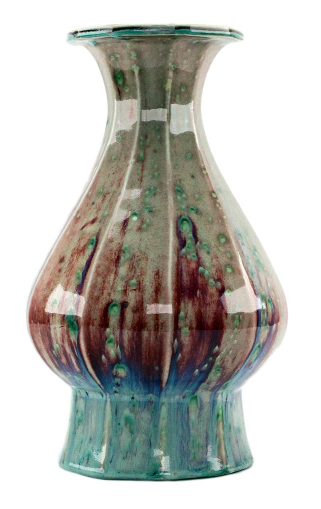 Antique Chinese Ox Blood Porcelain Vase: Antique Chinese Ox Blood Porcelain Vase / Size: 14" x 9"