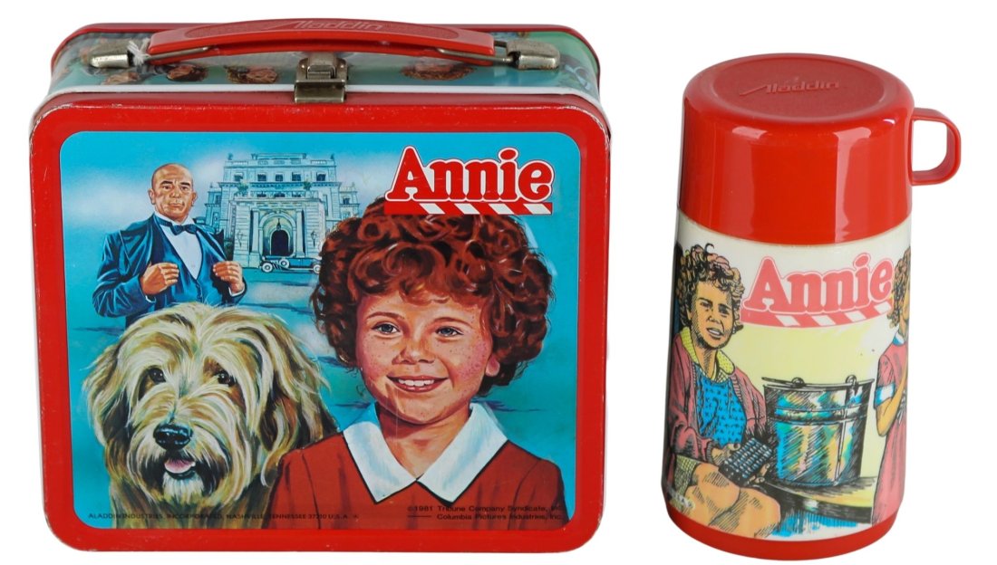Annie Lunchbox and Thermos (1 of 2)