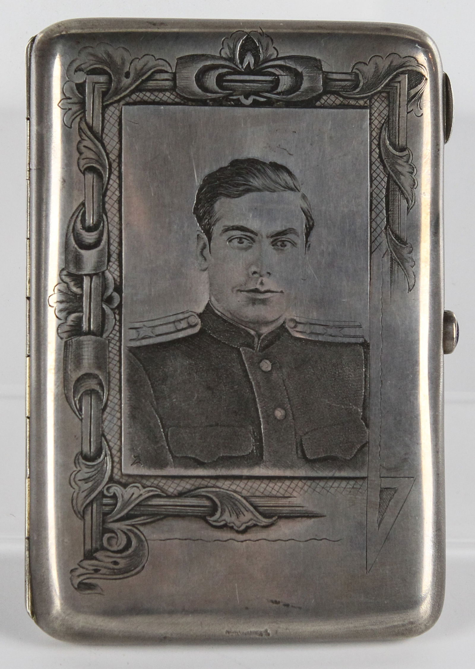 Russian Antique Silver Cigarette Case: Russian Antique Silver Cigarette Case / H 5 x W 3.25 x D .5 in / 184 gr sterling silver / early 1800,s