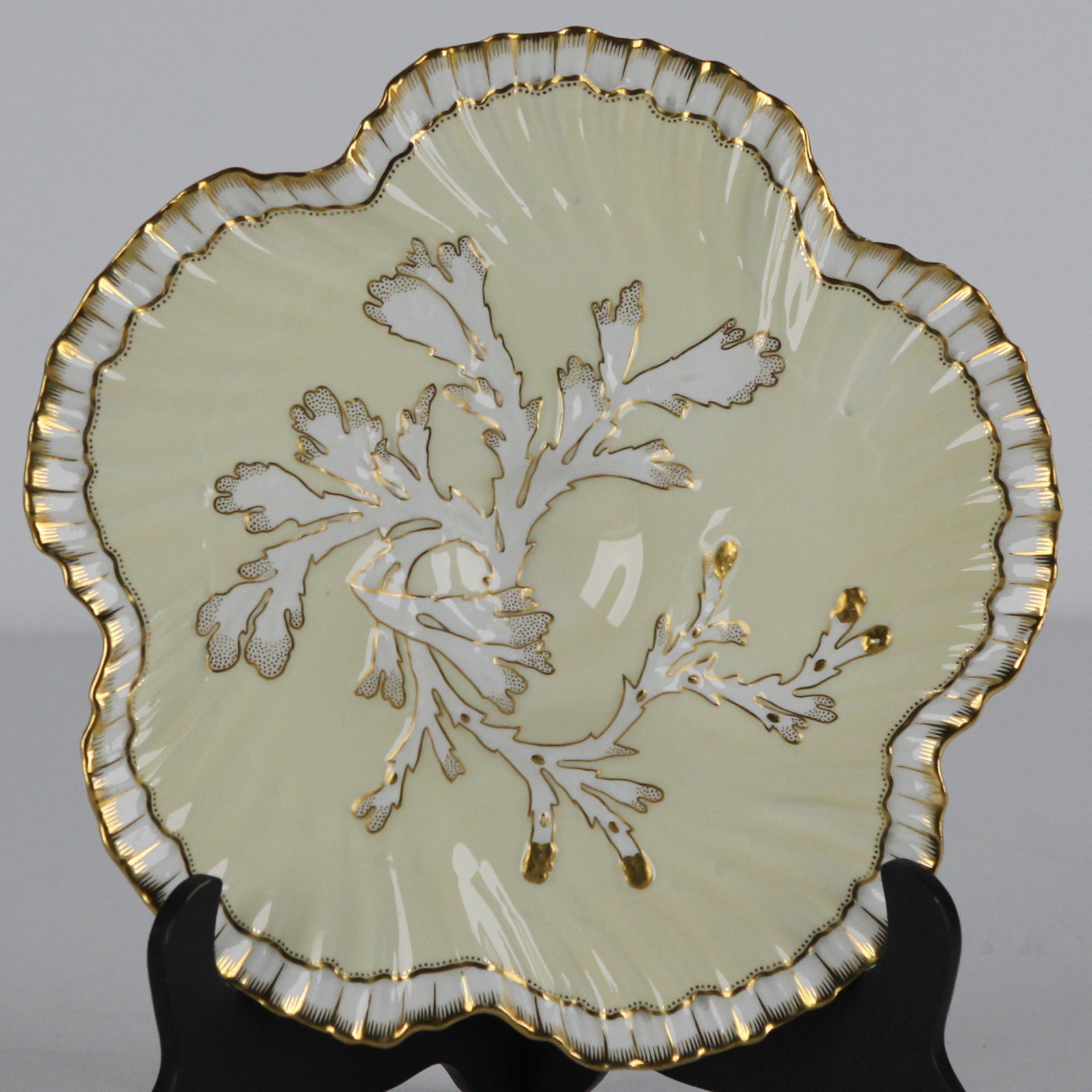 Tiffany Ivory & Gold Coral Reef Oyster Plate: Tiffany Ivory & Gold Coral Reef Oyster Plate 19th c. Brownfieldâ€™s / 9.5 in / (stand not included)