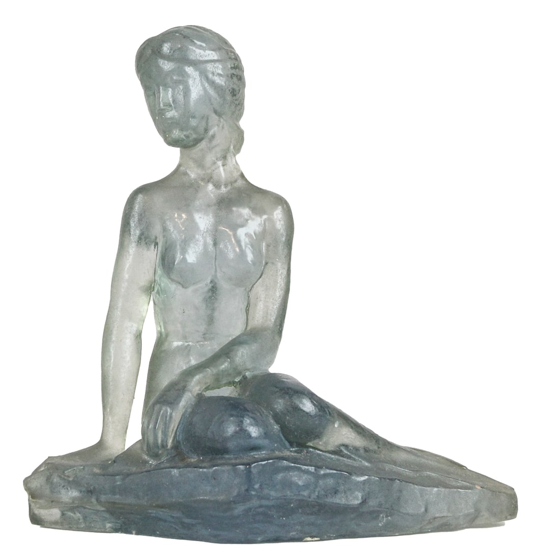 Female Nude Sculpture in Cast Resin by Dorothy C. Thorpe: Female Nude Sculpture in Cast Resin by Dorothy C. Thorpe / 14 x 13 x 9 in / 9lbs Our auction will feature a dedicated chat room, accessible independently of our main site, designed to assist you with 