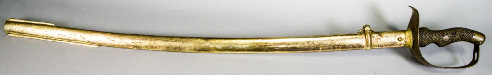 Spanish Calvary Sabre Artilleria Fabrica De Toledo 1897: This sabre is a ‘Thomas Modelo’ 1895 Mounted Troops Sabre, often privately purchased by officers in mounted troop corps like transport and engineers. The newer 1895 Spanish Cavalry Sword had a ver