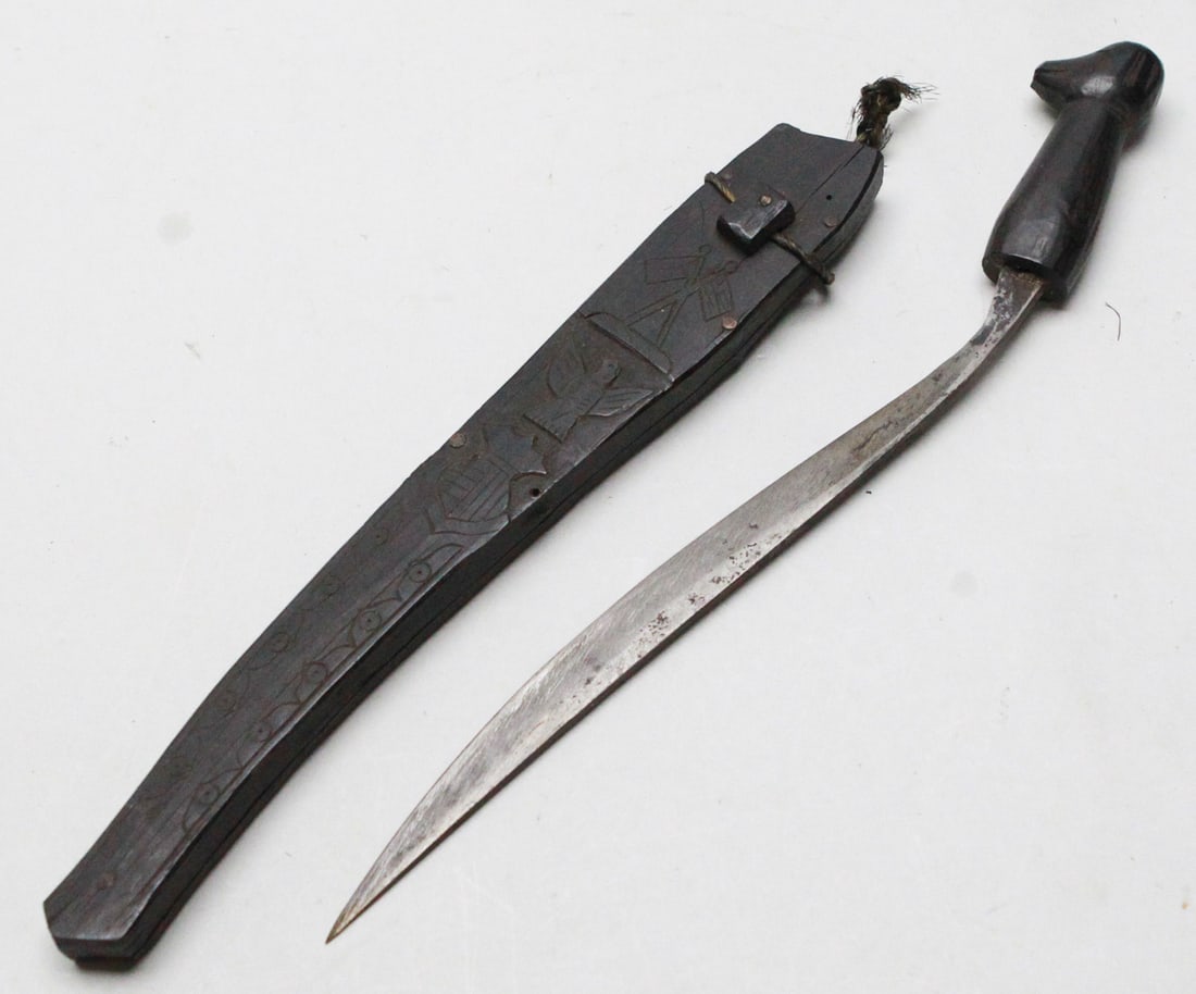 Filipino Dagger with Sheath (1 of 4)